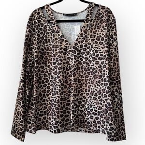 New York & Company Women’s XXLARGE cheetah Long Sleeve - New with tags